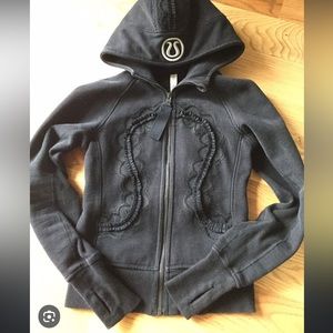 Lululemon collectible Scuba!